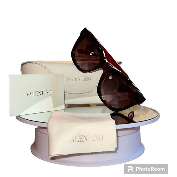 Valentino Garavani | Accessories | Valentino Sunglasses Nwt  display picture 1